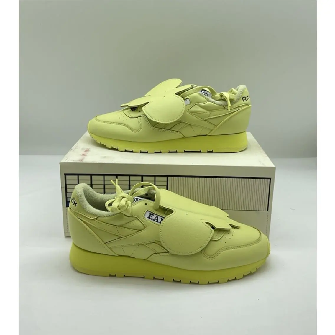 Reebok shoes - Reebok Classic Leather - Classic Leather - GY6386 - Neon Yellow, Manufacturer: Cool Aloe Black (UPC: 195735331007) 4