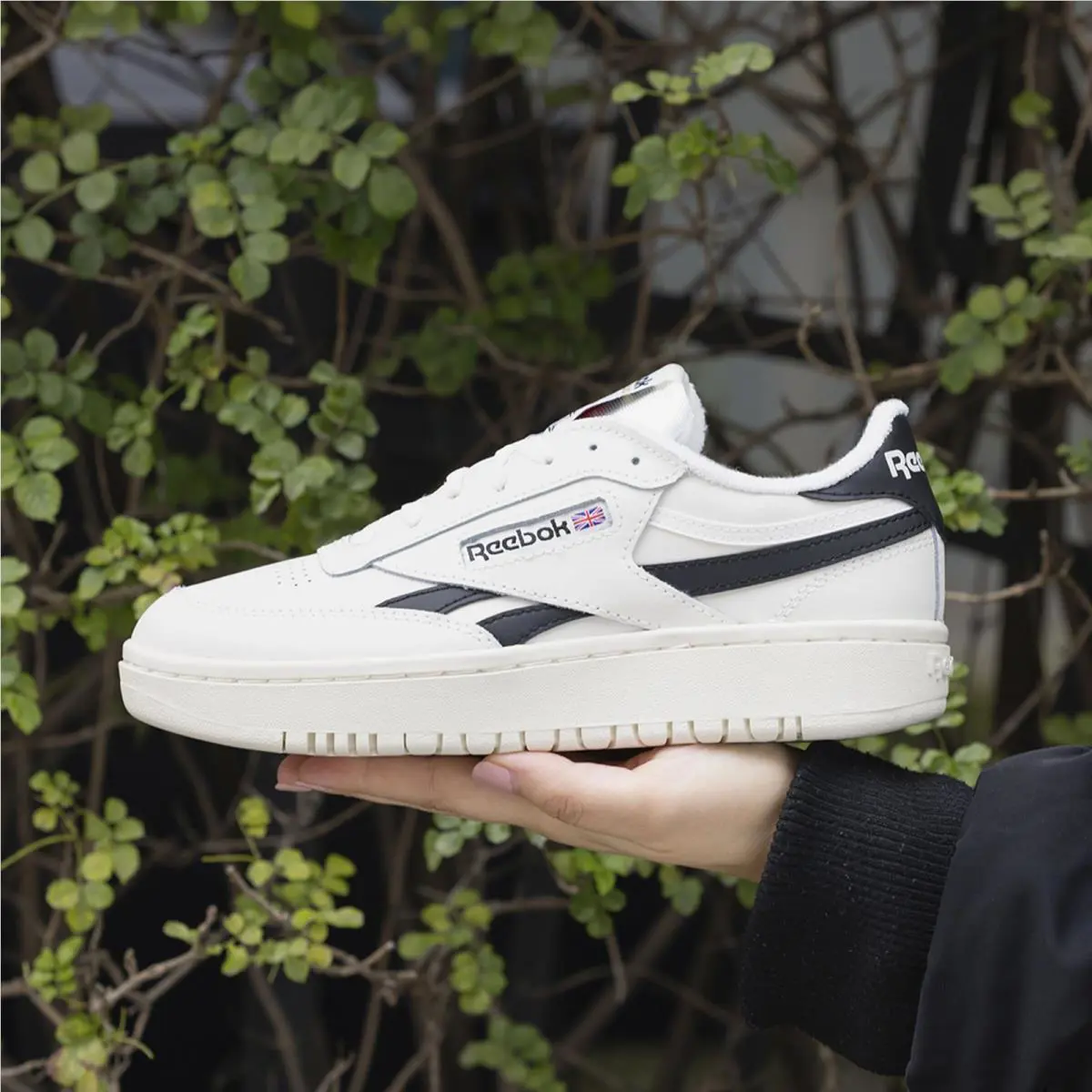 Reebok shoes - LSQ97 - LSQ97 - White/Feel Good Blue/Chalk (UPC: 196464125653) 1