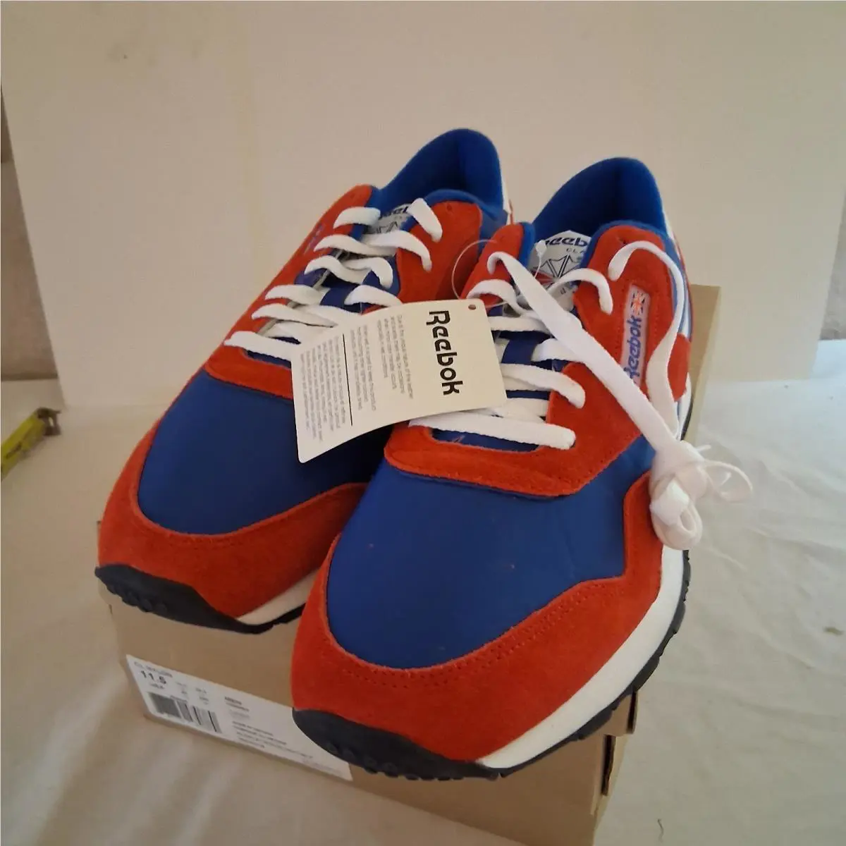 Vintage Reebok Classic Leather Nylon Red White Blue Never Worn Size 11.5