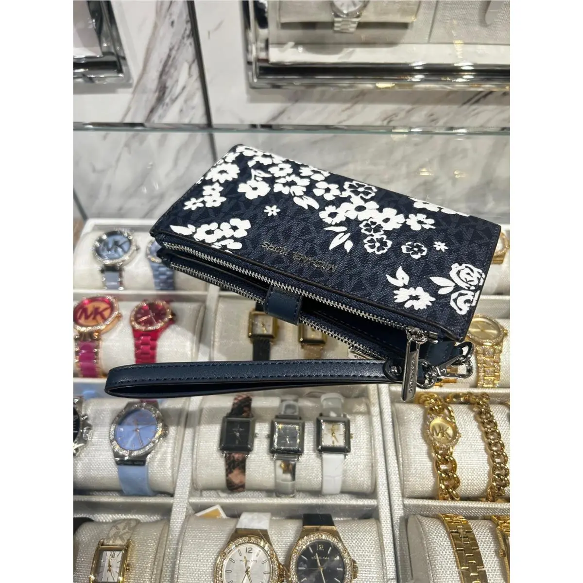 Michael Kors Jet Set Travel Women Large Printed MK Logo Wristlet Wallet Admiral