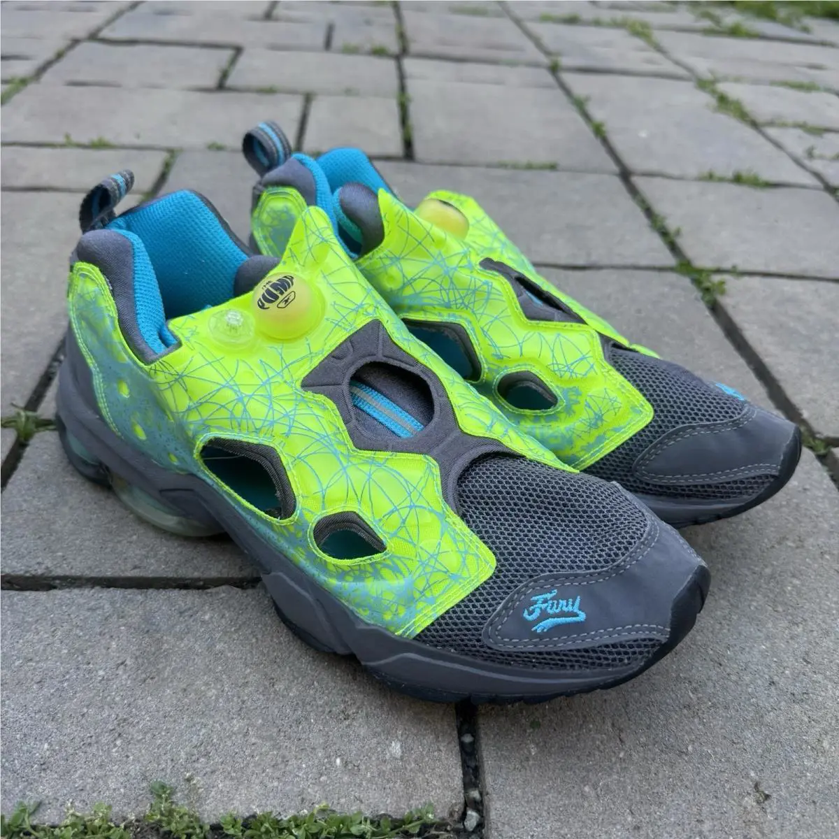 Vintage 2000 Deadstock Reebok Instapump Fury Millennium Electric Yellow Men’s 9