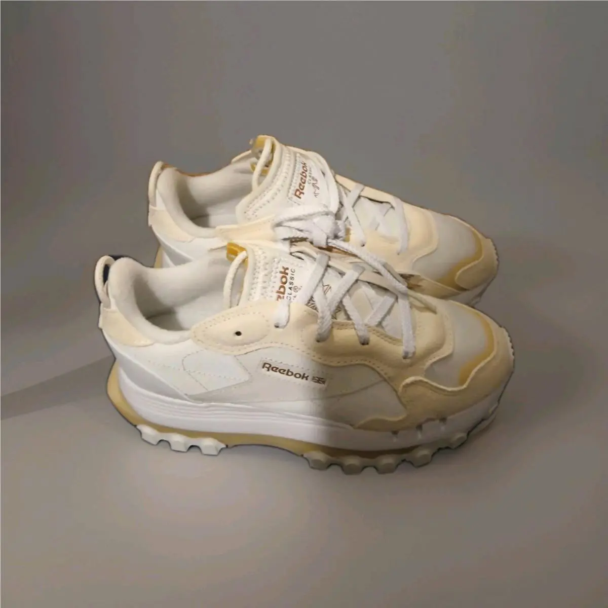 Reebok shoes - Reebok Classic - Classic - H00686 - White 0