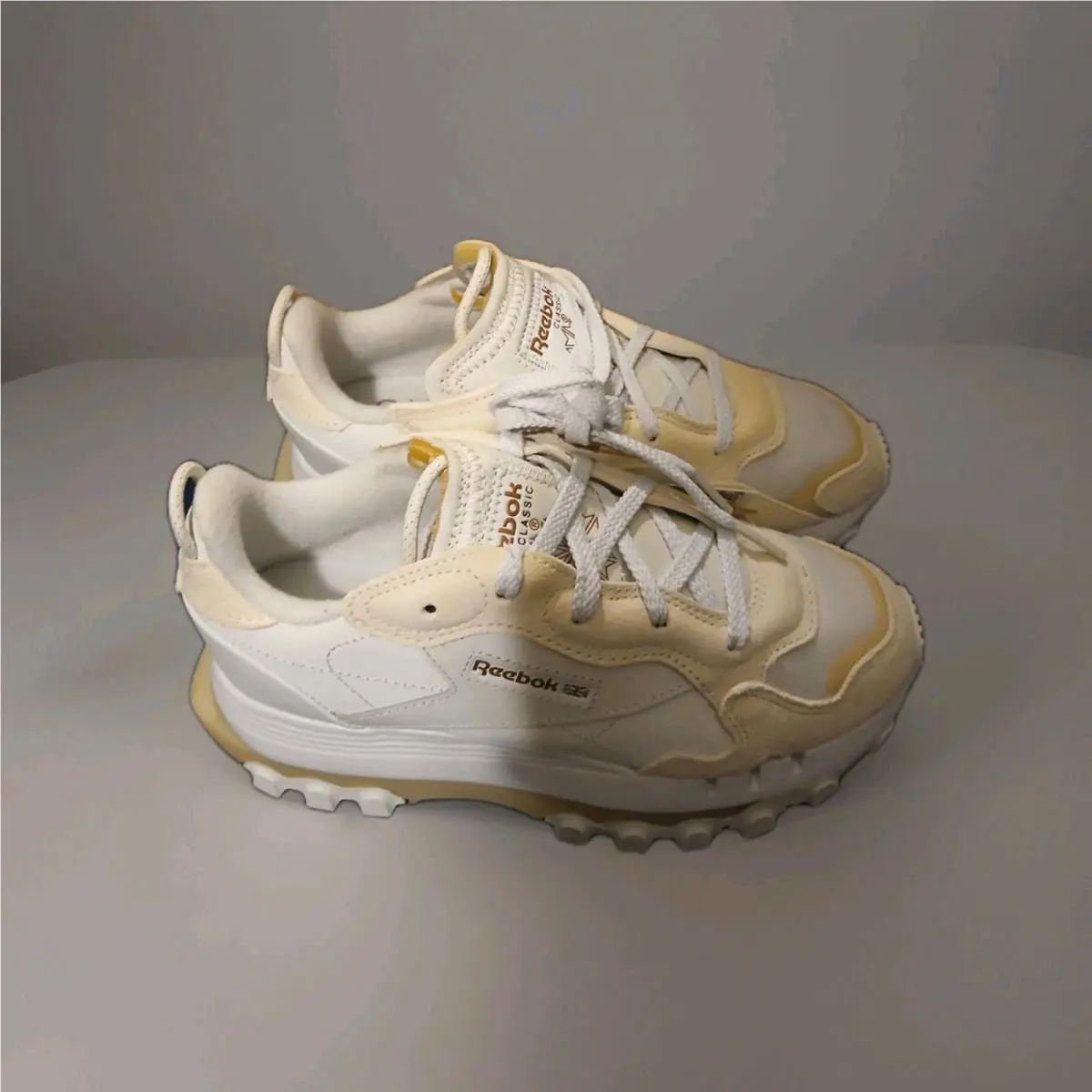 Reebok shoes - Reebok Classic - Classic - H00686 - White 3