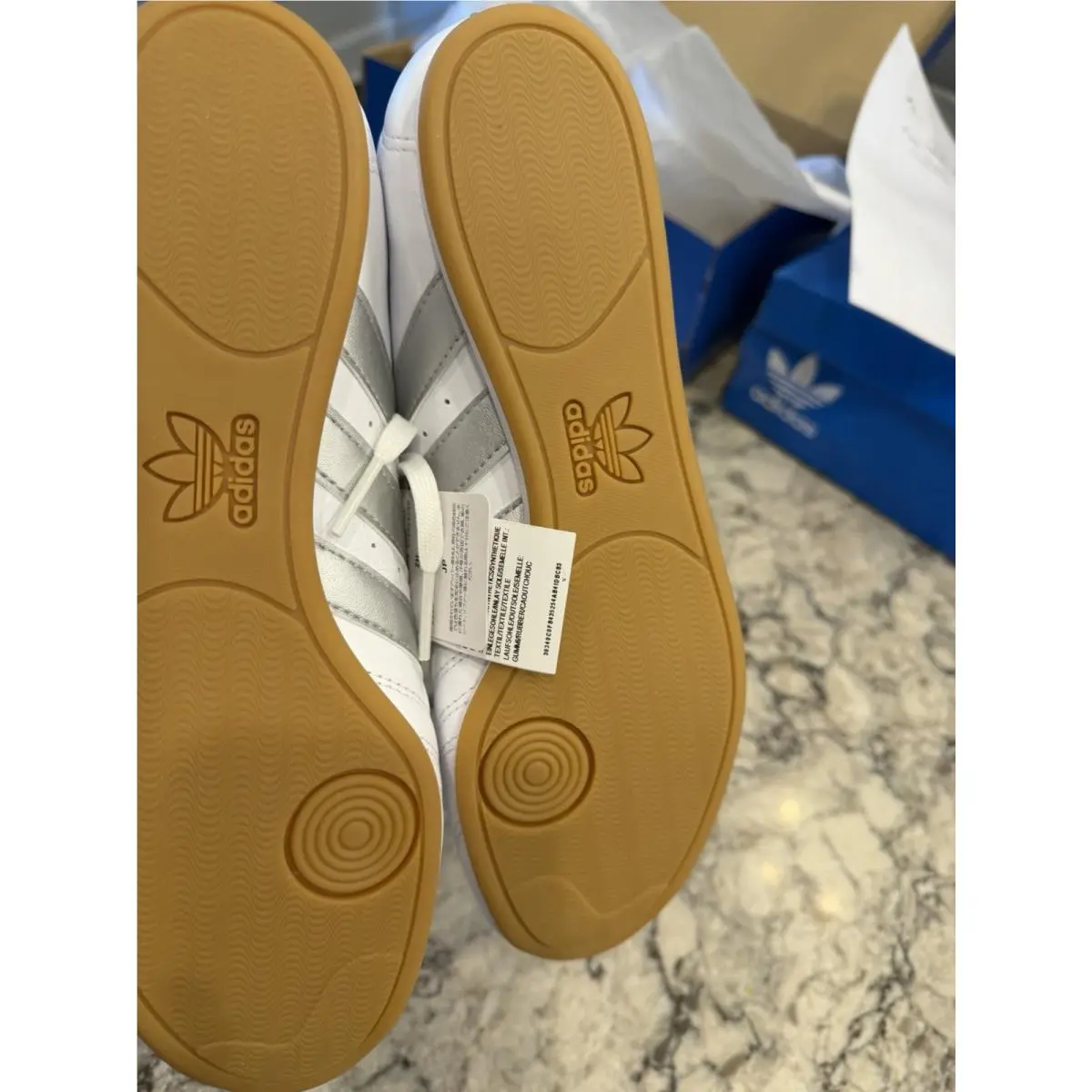 Adidas Grand Court 2.0 Size 2 1/2 White Sneakers Inbox