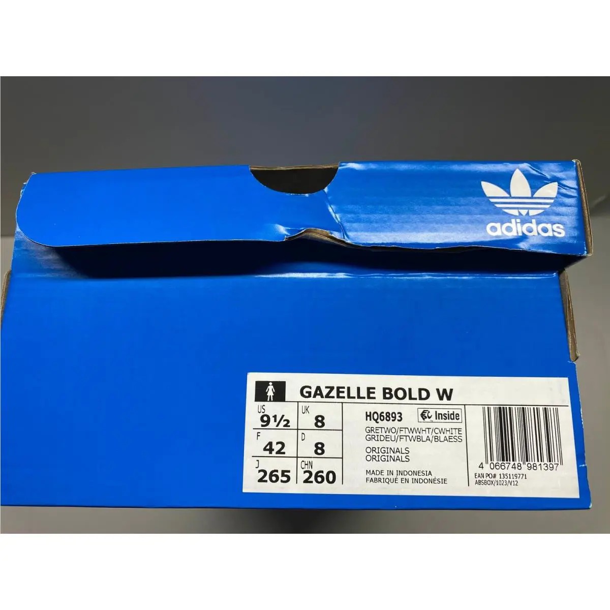 Adidas shoes - White 6