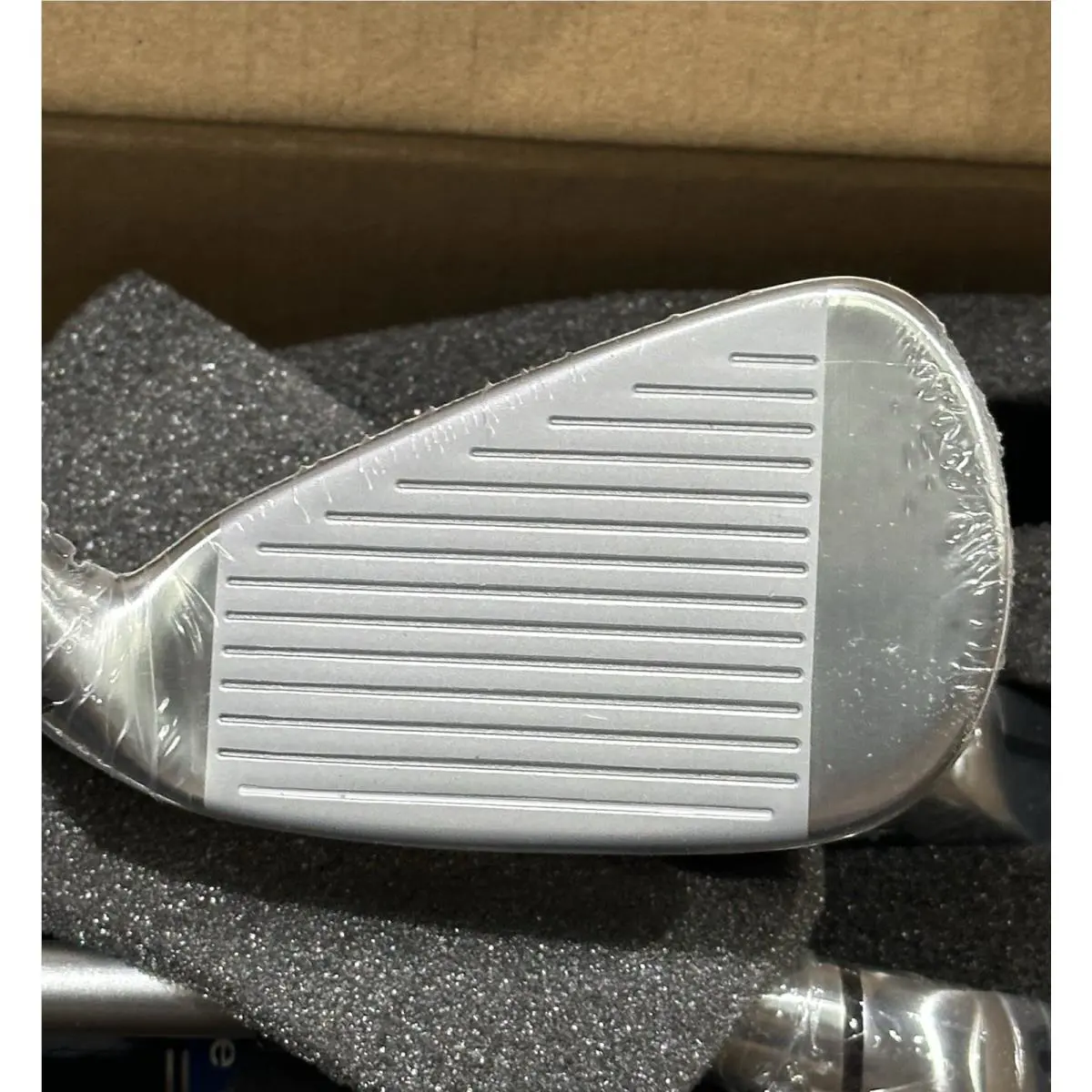 TaylorMade  - Qi HL - Chrome, Lie Angle: Black 0
