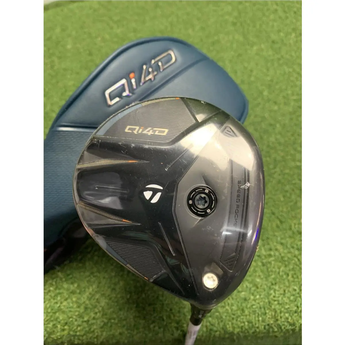 Taylormade Qi4D Fairway 7 Wood - RH 21° - Reax 55 Regular Flex Shaft