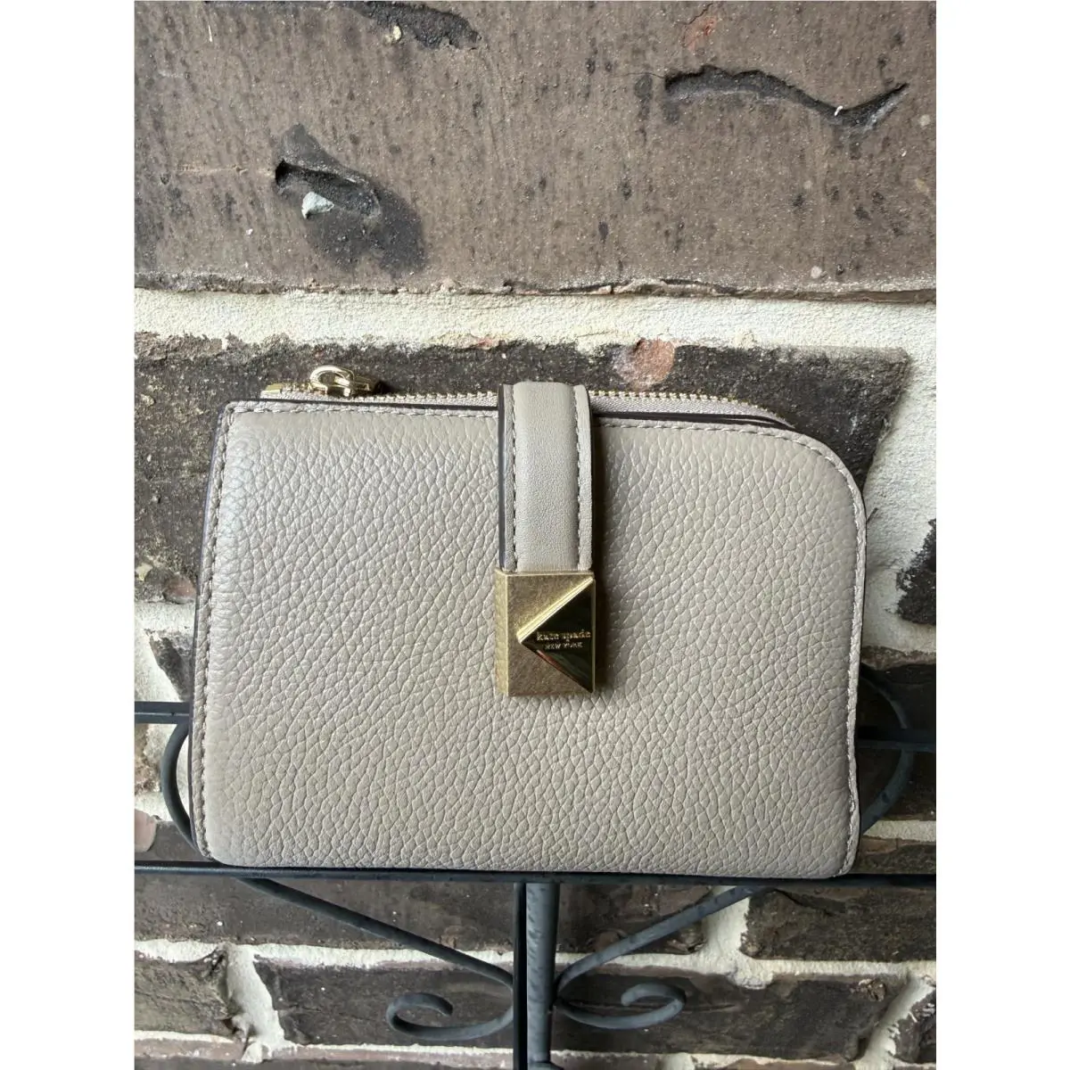 Kate Spade Deco Pebbled Leather Compact Wallet Timeless Taupe