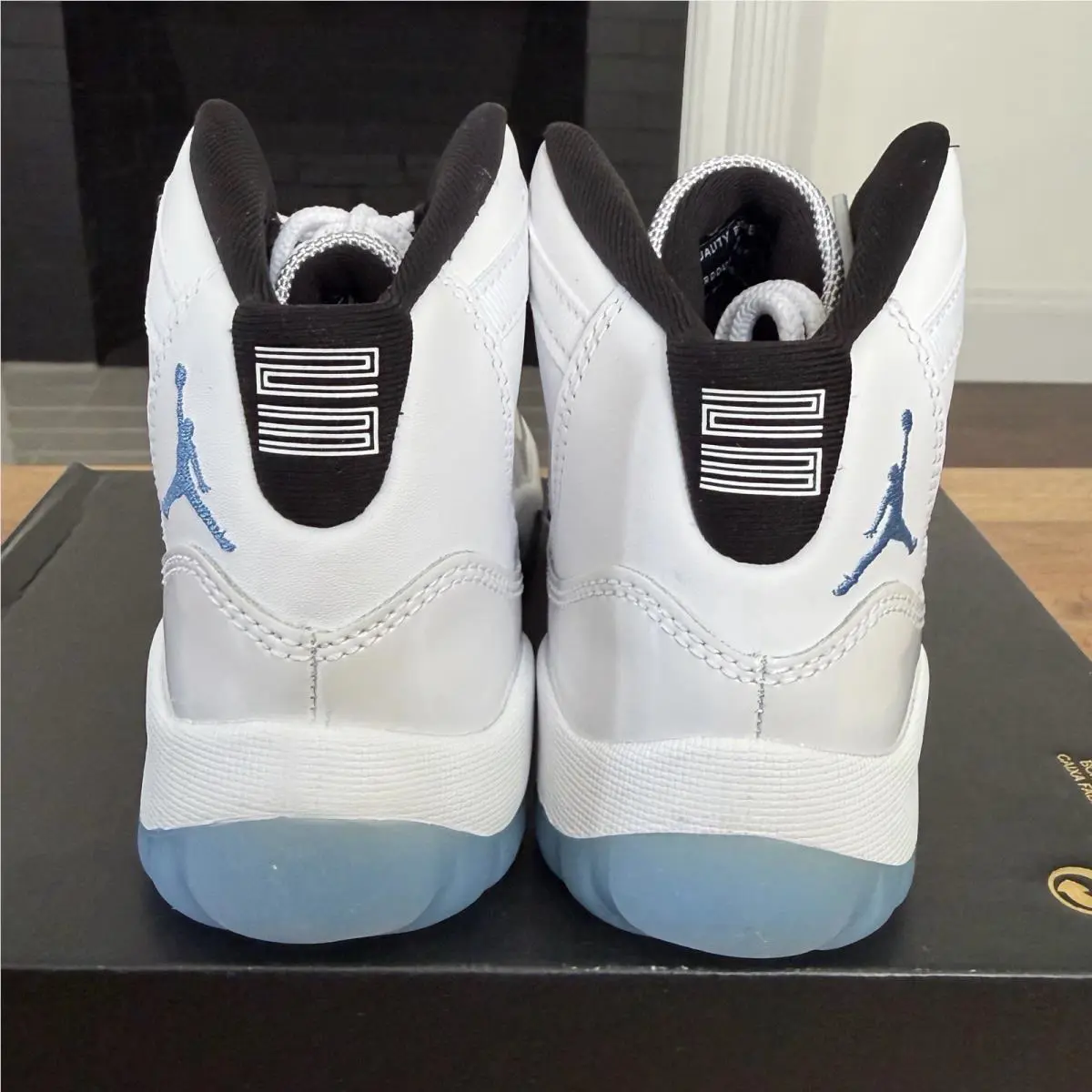 Columbia shoes - Air Jordan 11 - Air Jordan - Blue 2