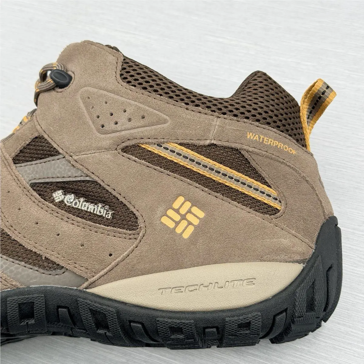 Columbia shoes - Columbia Redmond II Mid - Redmond Mid - YM8408 - Brown 0