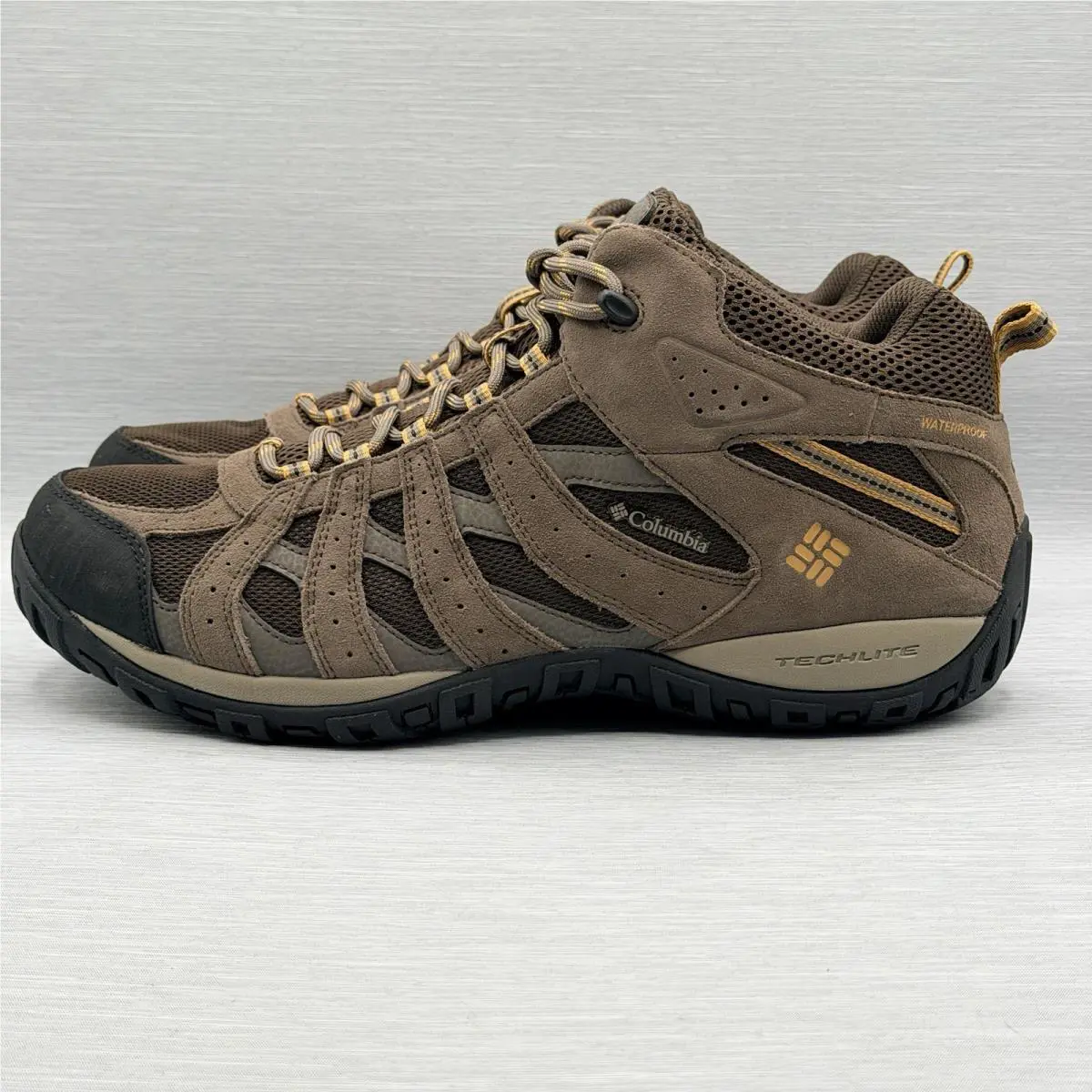 Columbia shoes - Columbia Redmond II Mid - Redmond Mid - YM8408 - Brown 1