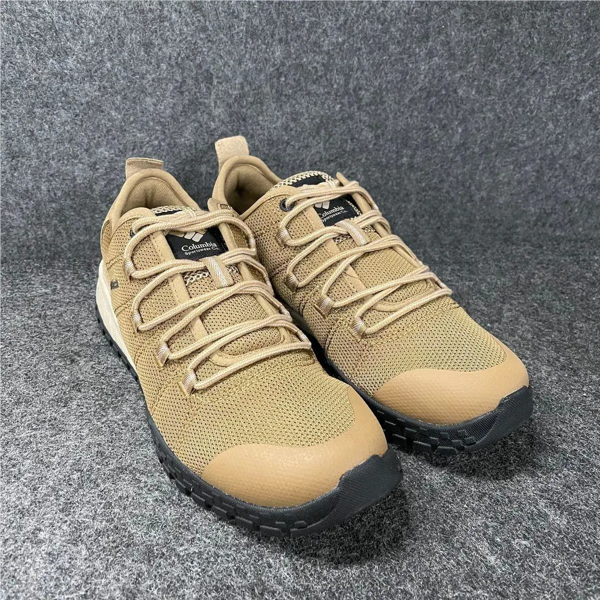 Columbia Pineknoll Low Trail Hiking Shoes Men`s Size 8