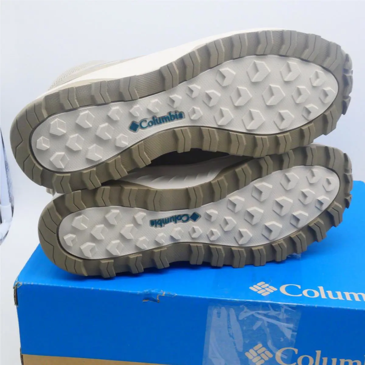 Columbia shoes - Tan 4
