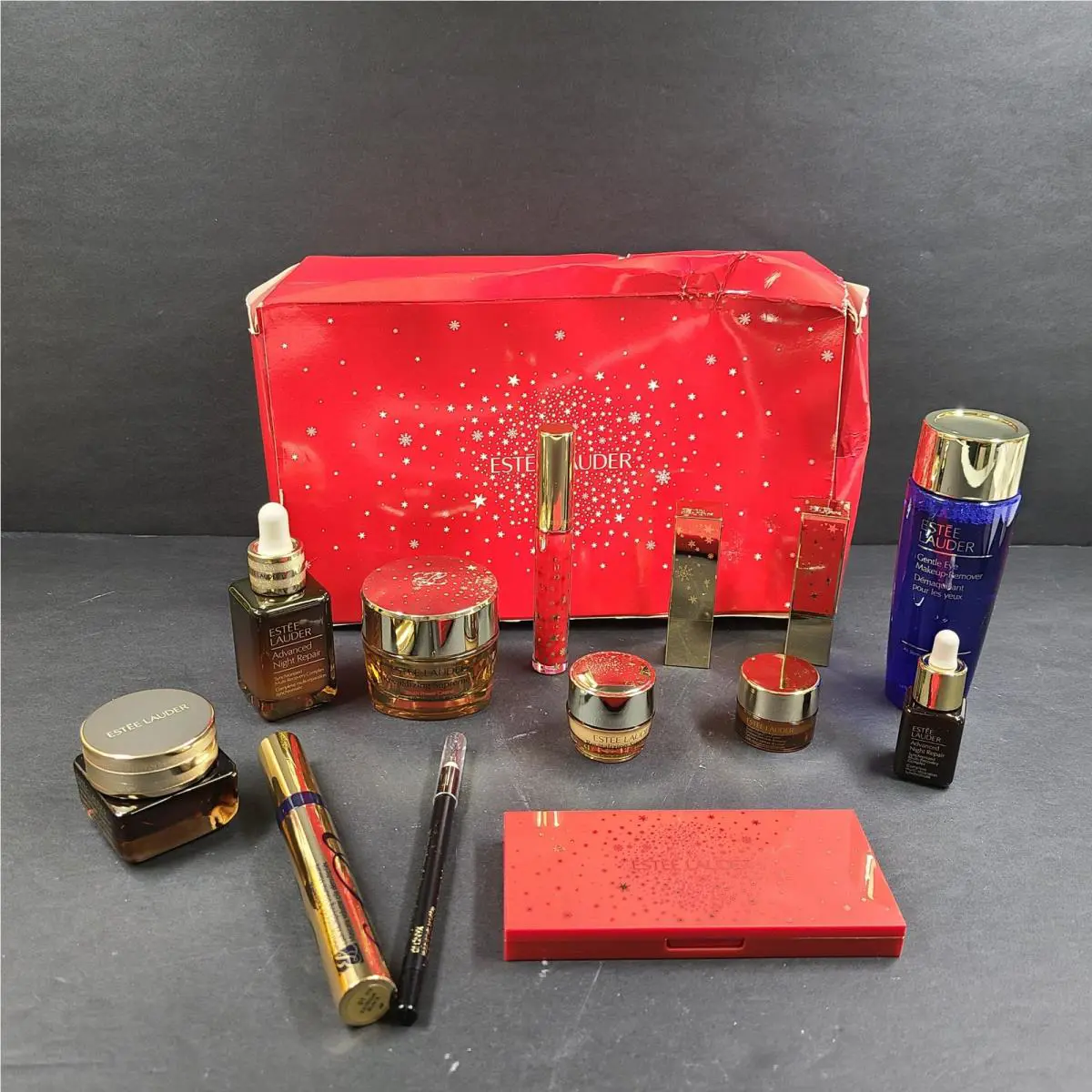 Estée Lauder Holiday Beauty Blockbuster 13 Pc Set