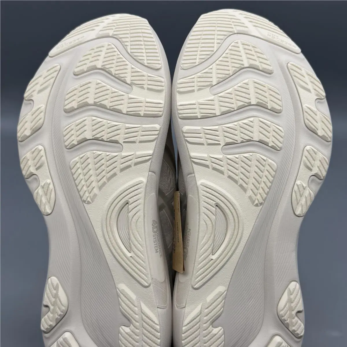 Asics shoes - ASICS Gel Kayano 32 - Gel Kayano - 1011C052 - Oatmeal (UPC: 0197298911955) 7