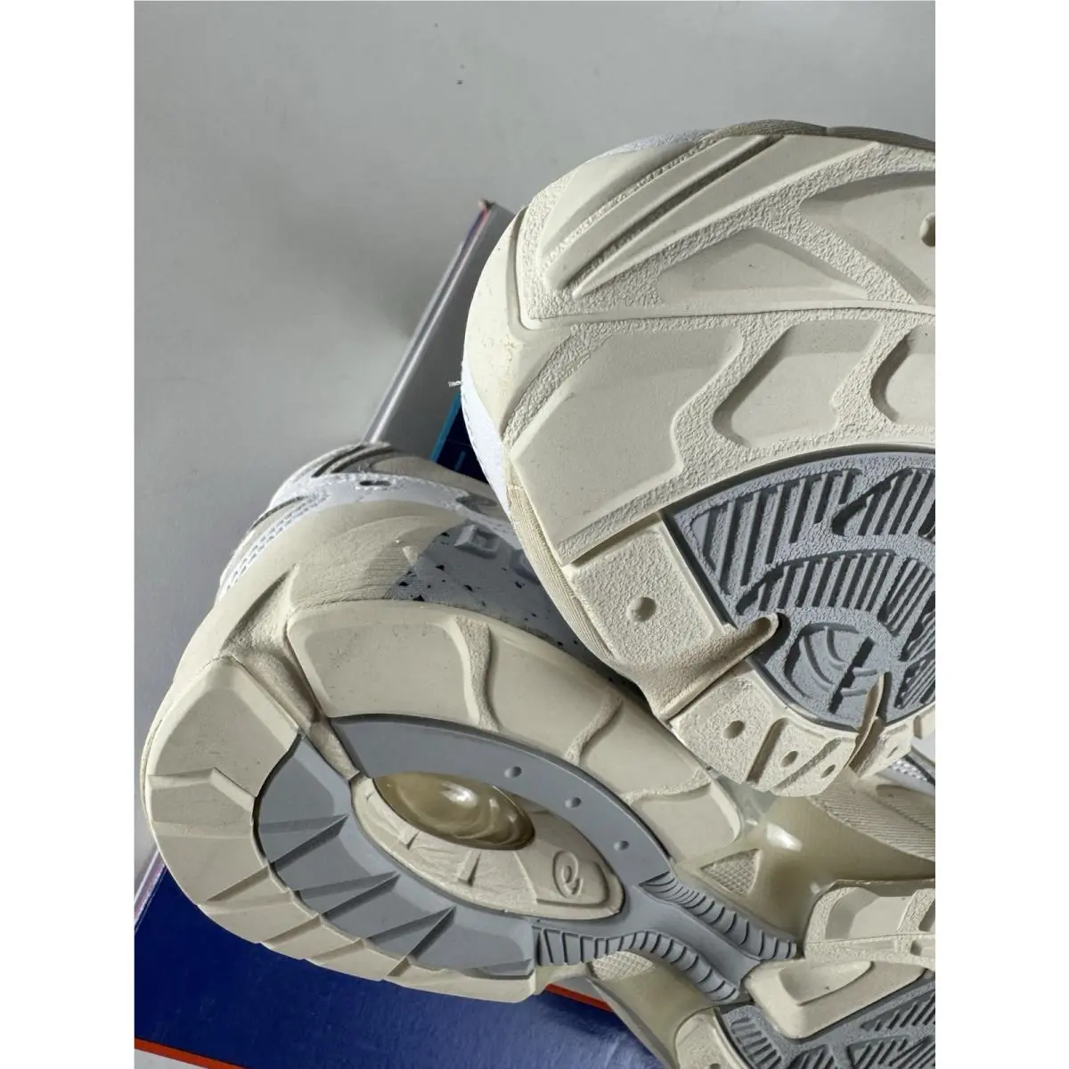 Asics shoes - ASICS GEL-Kayano - 1191A147-100 - White 10