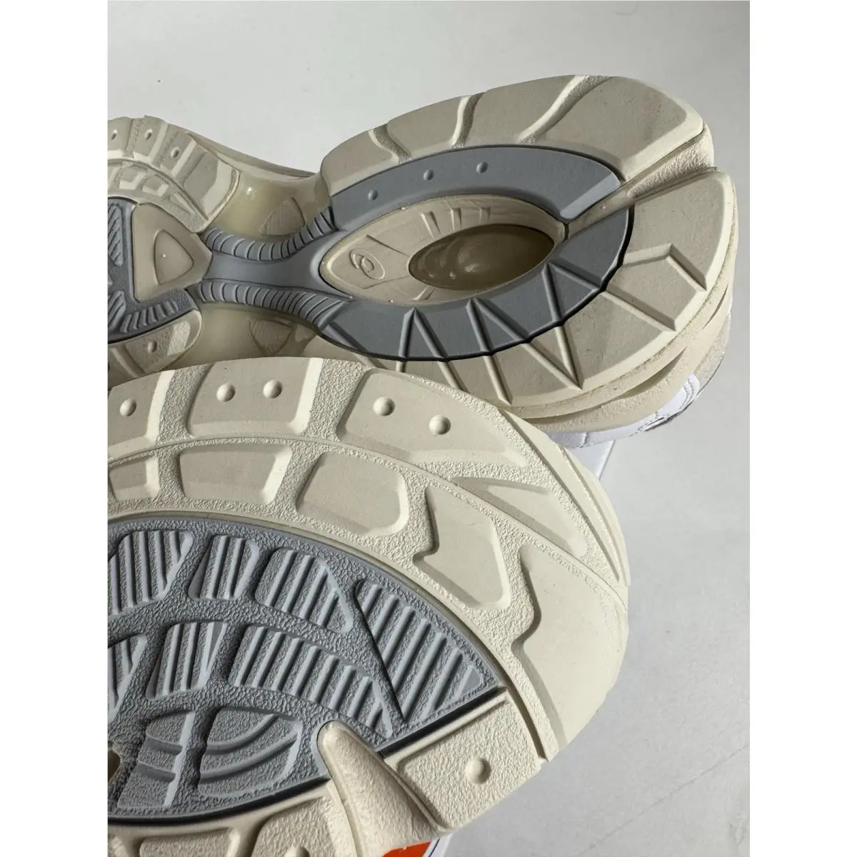 Asics shoes - ASICS GEL-Kayano - 1191A147-100 - White 11