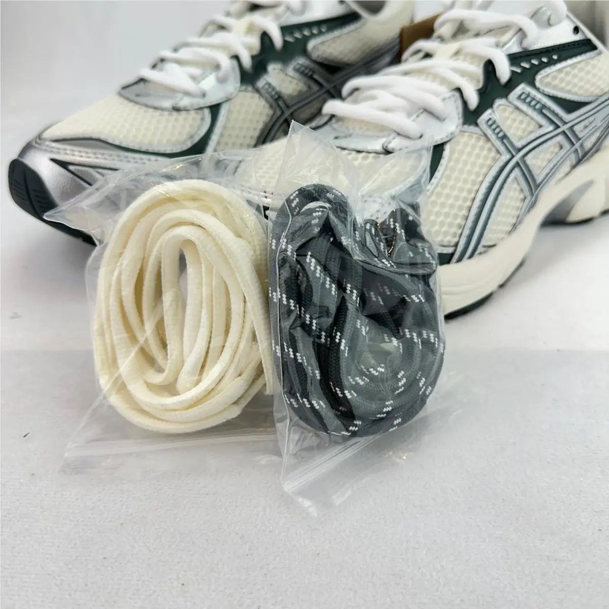 Asics shoes - ASICS GT 2160 - 1201A955-100 - Cream 1