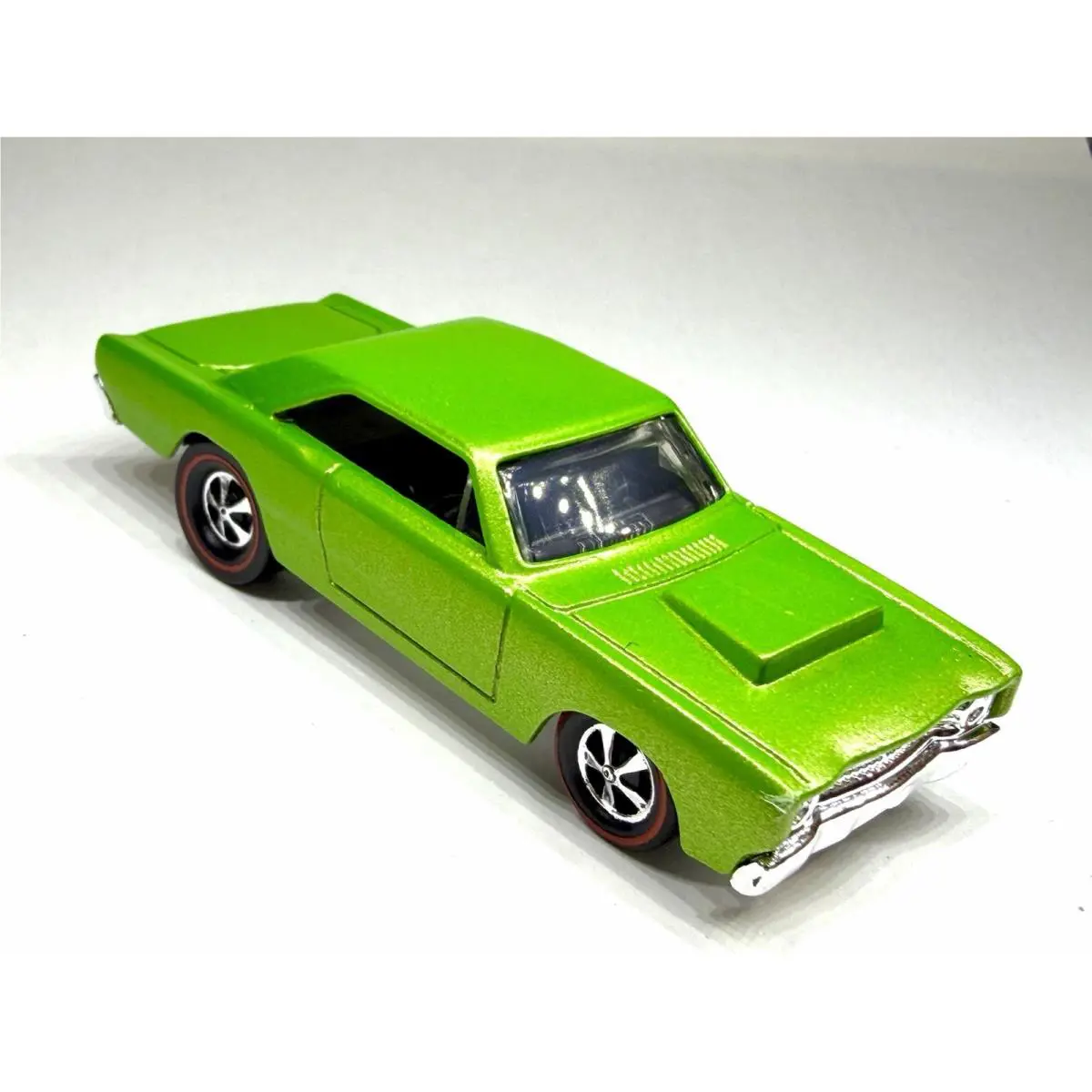 Custom Made Redline Hot Wheels Metallic Lime Green 68’ Dodge Dart 1:64