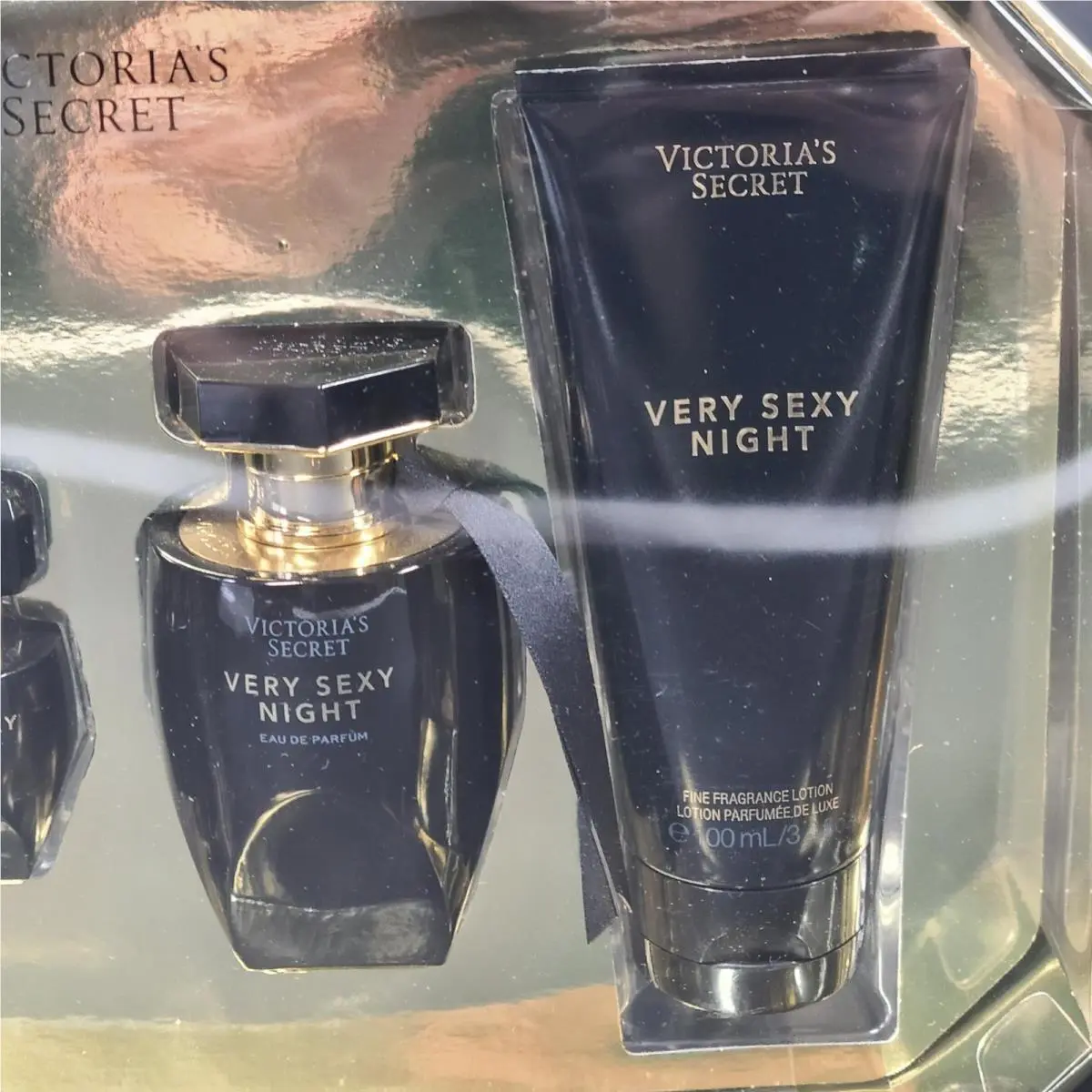 Victoria`s Secret Very Sexy Night Fragrance Gift Set Edp/ Lotion