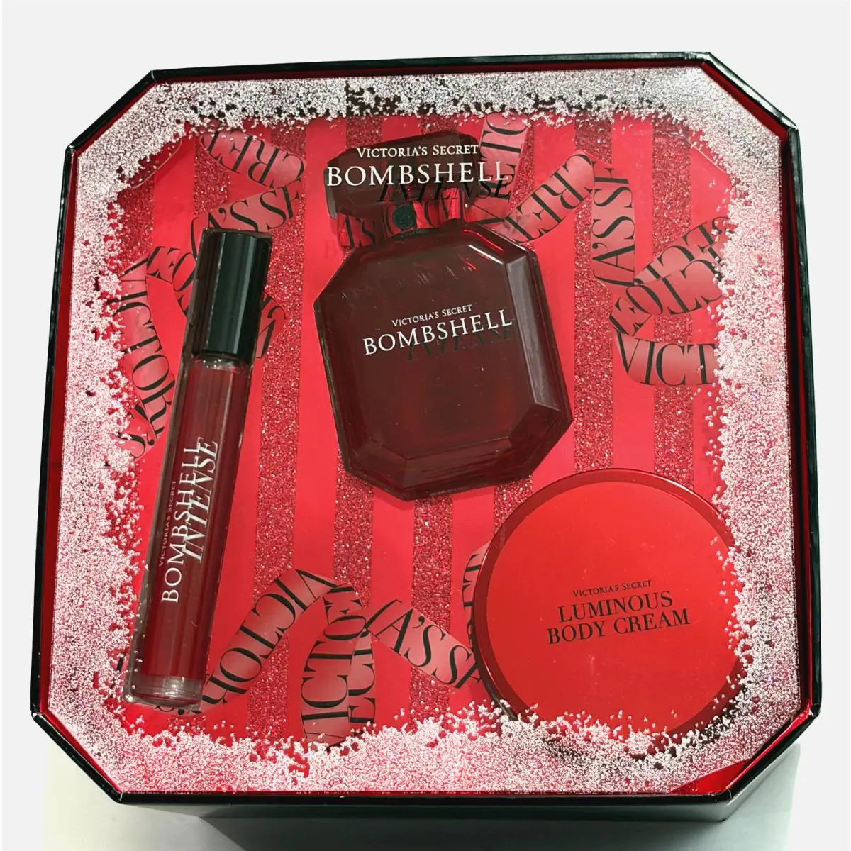 Victoria`s Secret Bombshell Intense 3pc Gift Set Edp 1.7 oz + .23 oz + Cream 3oz