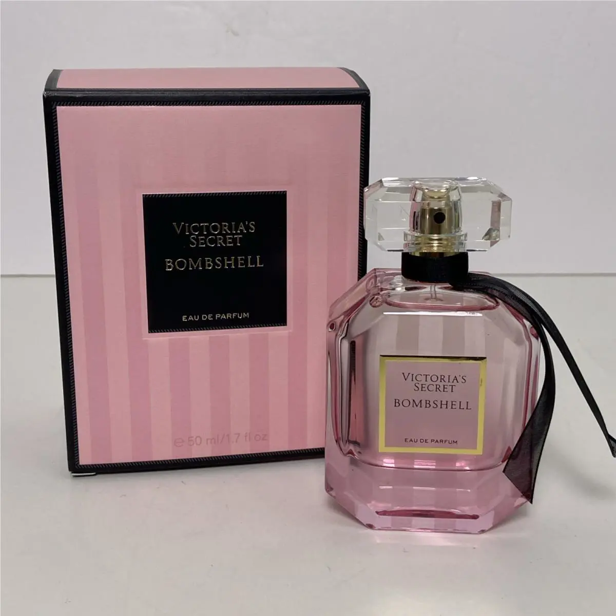 Bombshell Perfume Victoria`s Secret 1.7 Oz 50 ml Edp Eau De Parfum Spray Women