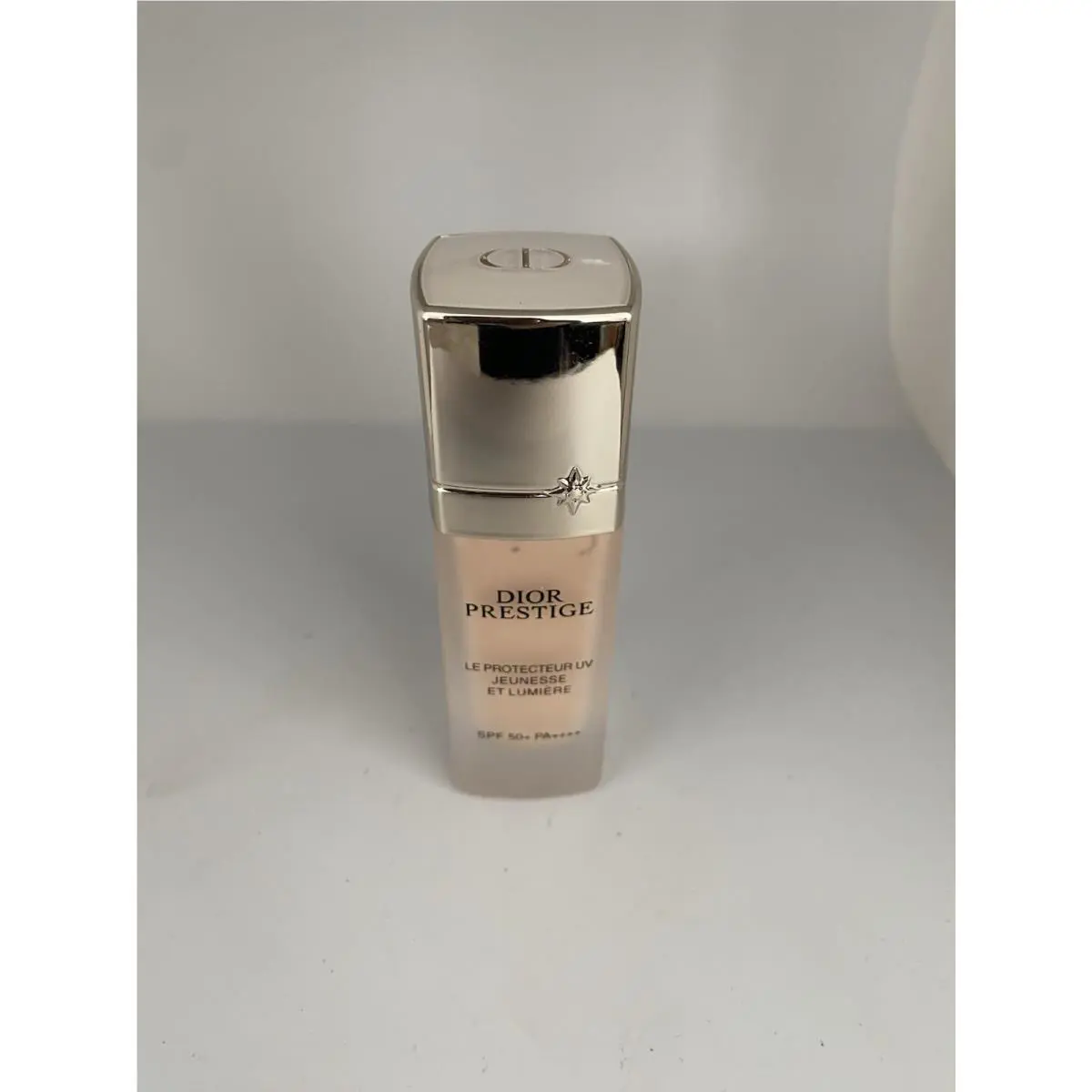 Prestige Le Protecteur UV Jeunesse ET Lumiere - Spf50 -01 by Dior