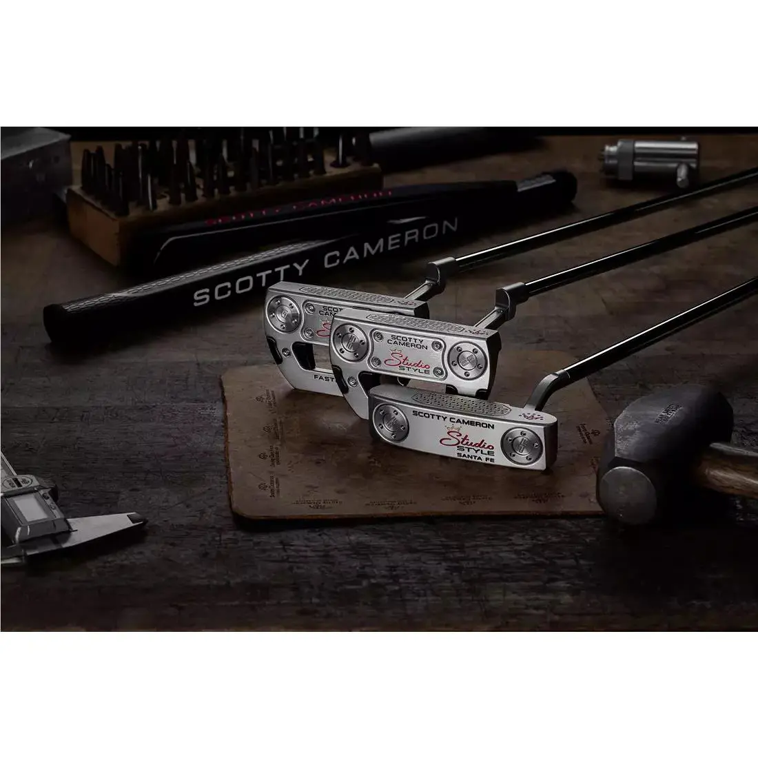 Scott  - Scotty Cameron 2026 Studio Style Fastback - Silver, Lie Angle: Black 8