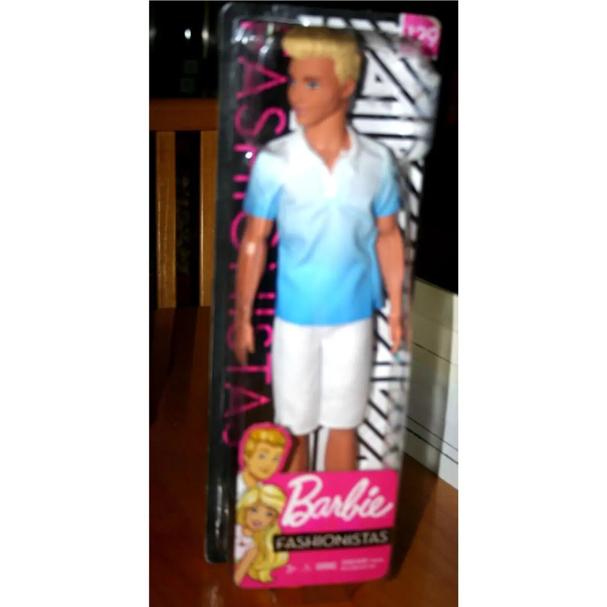 2018 Fashionistas Barbie Doll 129-New in Package