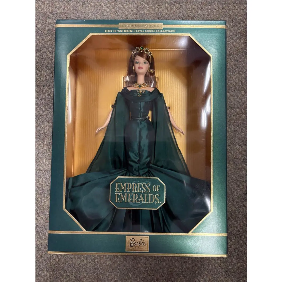 + Mattel 1999 Limited First in The Series Empress of Emeralds Barbie 25680
