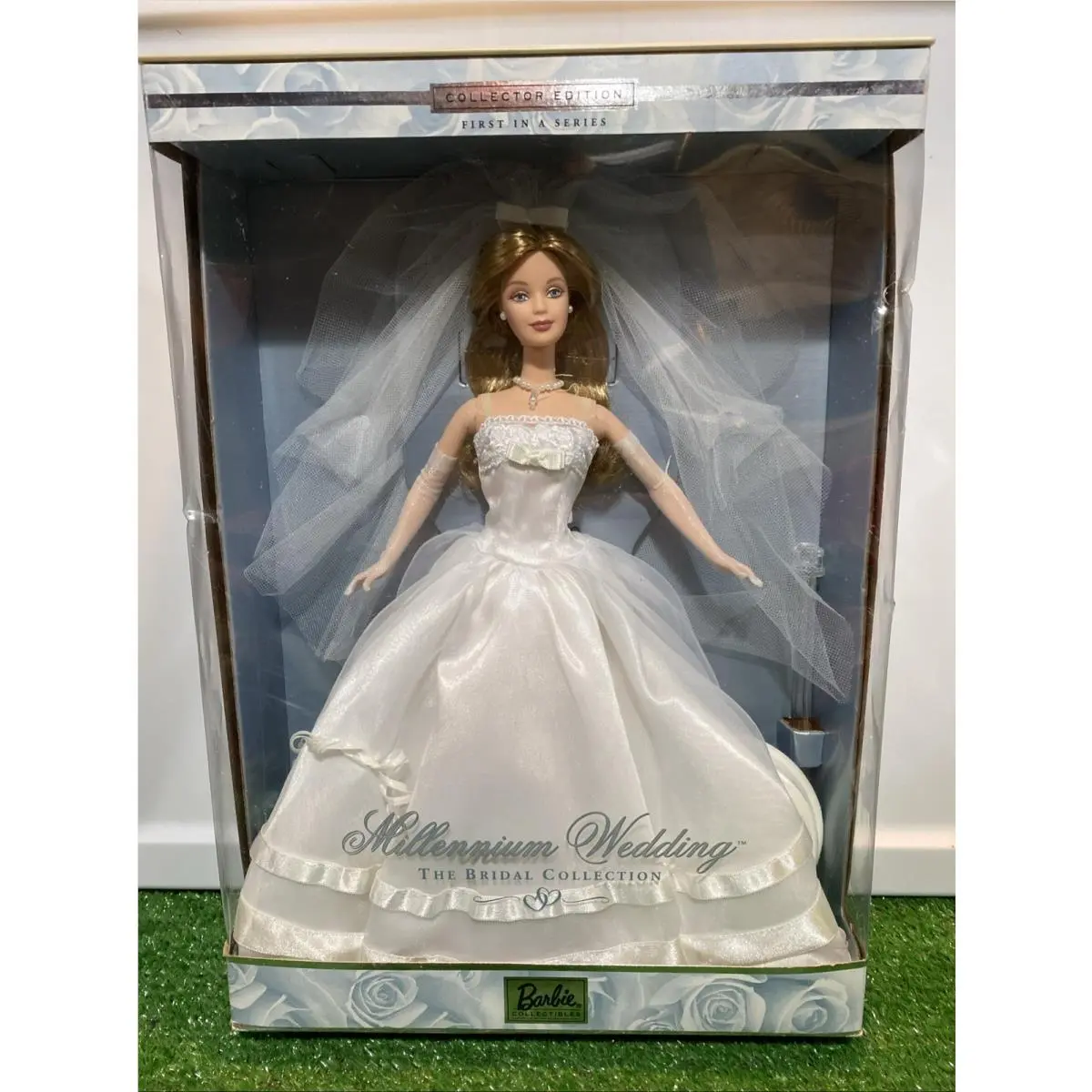 Millennium Wedding Barbie Doll Bridal Collection 1999 Mattel 1st In Series 27674