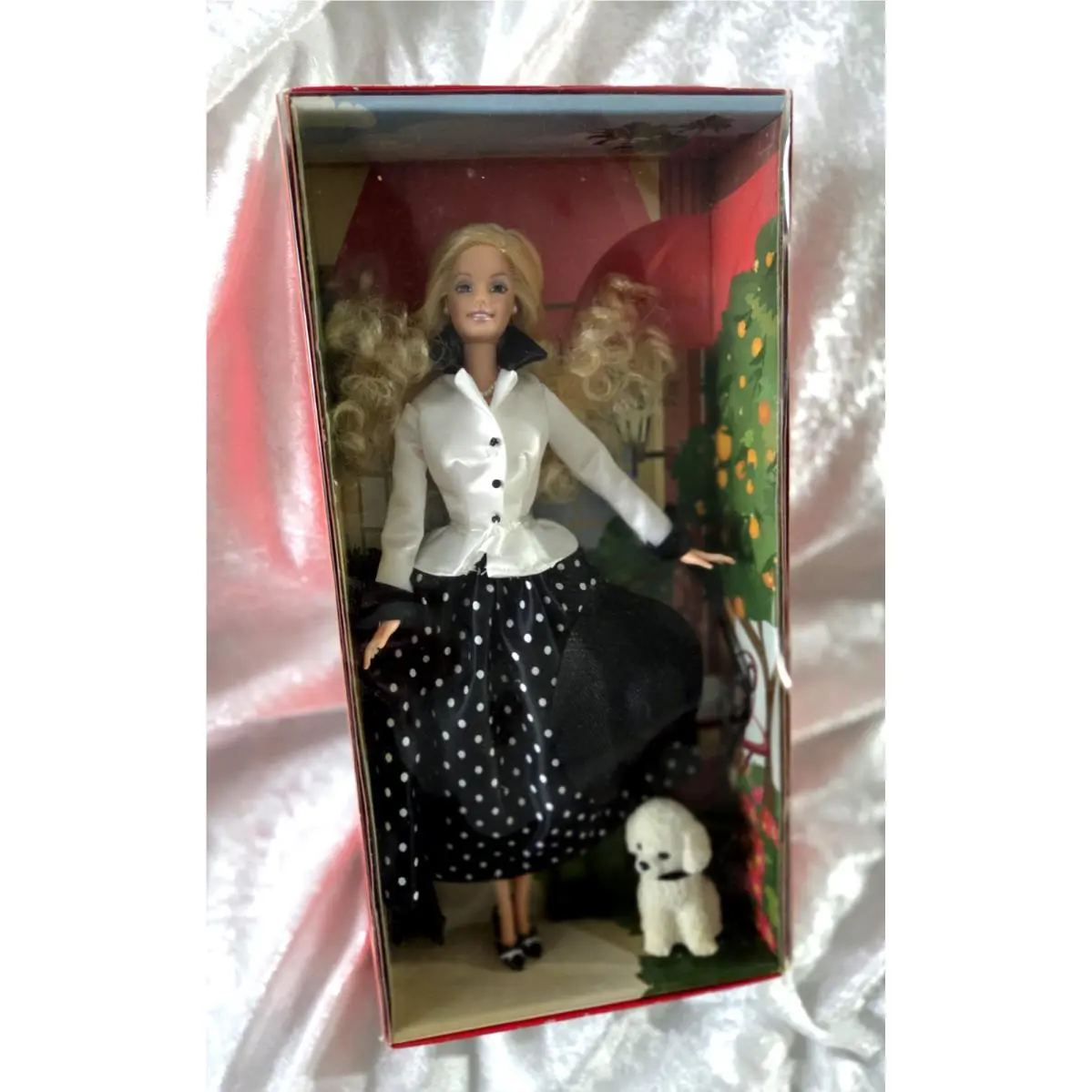 Barbie Talk of The Town Exclusive Doll W/puppy 2003 Mattel B6376