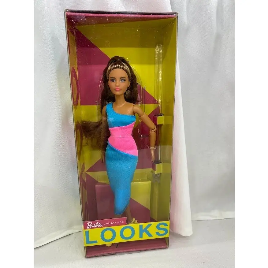 Barbie Looks 15 3 Signature Looks Series 2022 Mattel