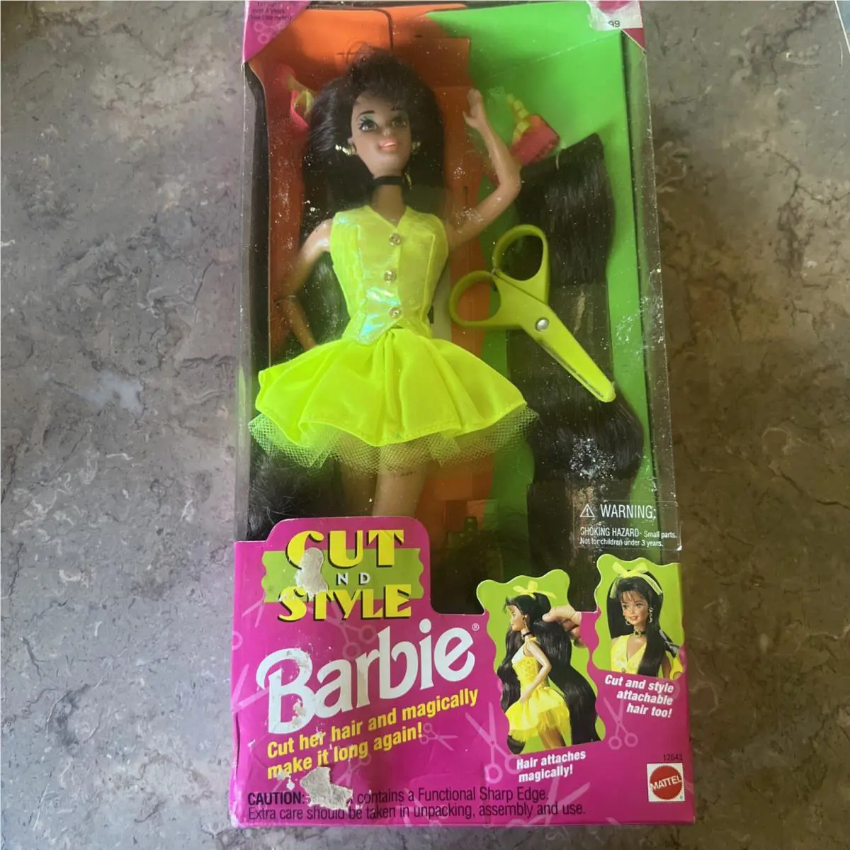 Vintage 1994 Cut Style Brunette Barbie Doll Mattel