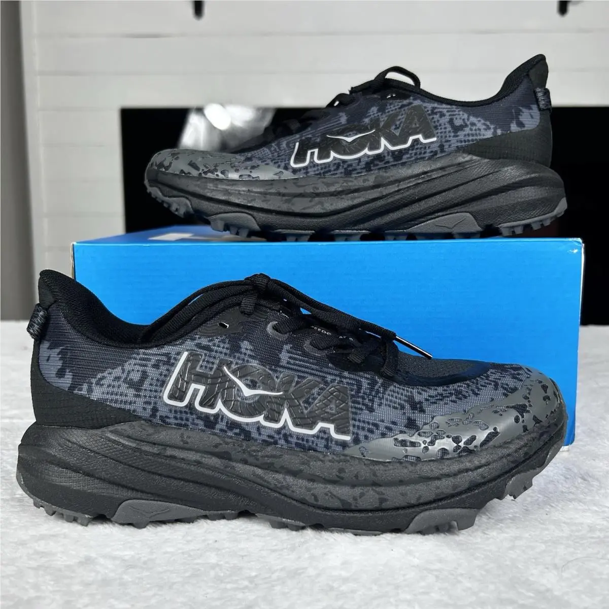 Hoka Speedgoat 6 Youth Size 4 Women`s Size 5.5 Black Grey 1156933-ORR