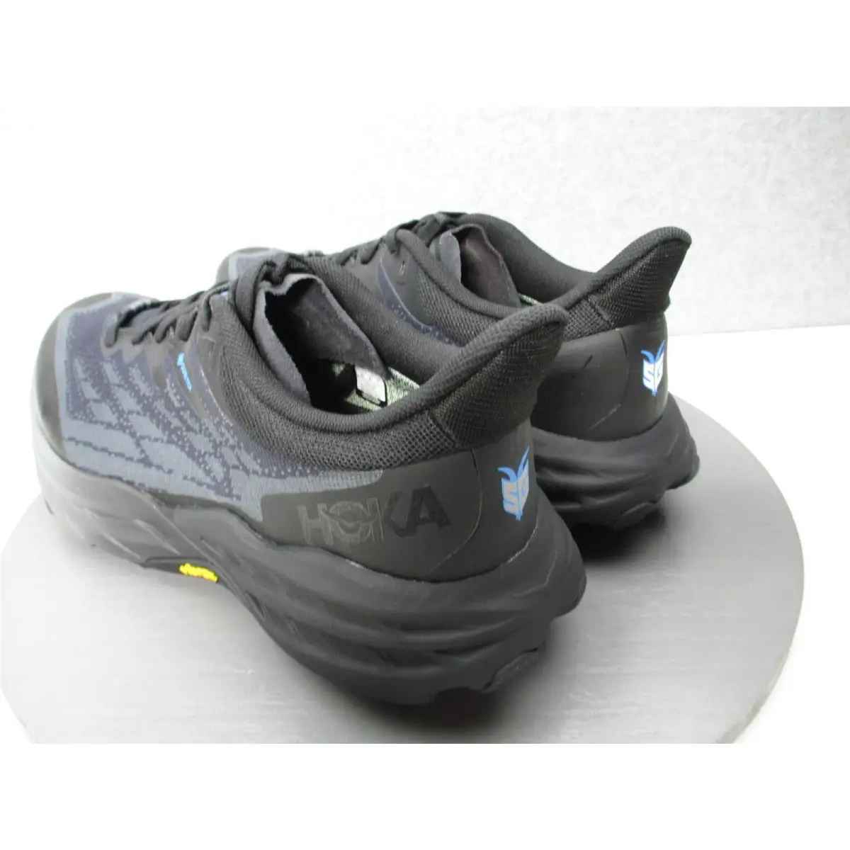 Hoka shoes - Hoka One One Speedgoat 5 - Black 7