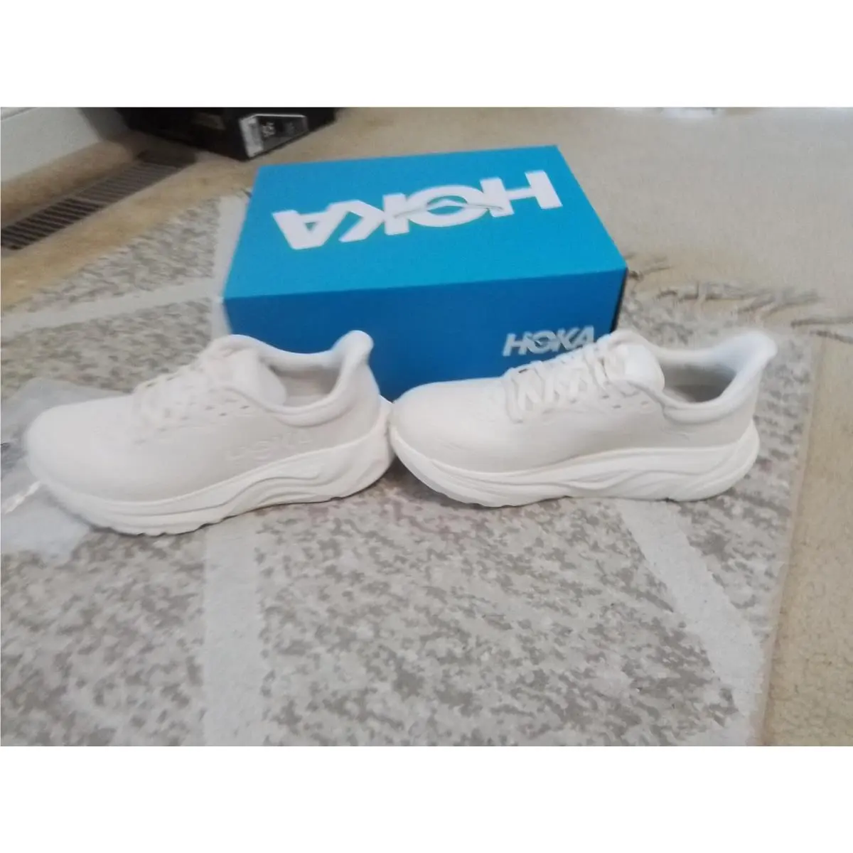 Hoka shoes - Hoka One One HOKA Arahi 8 - 1168691 - Birch/Alabaster 0