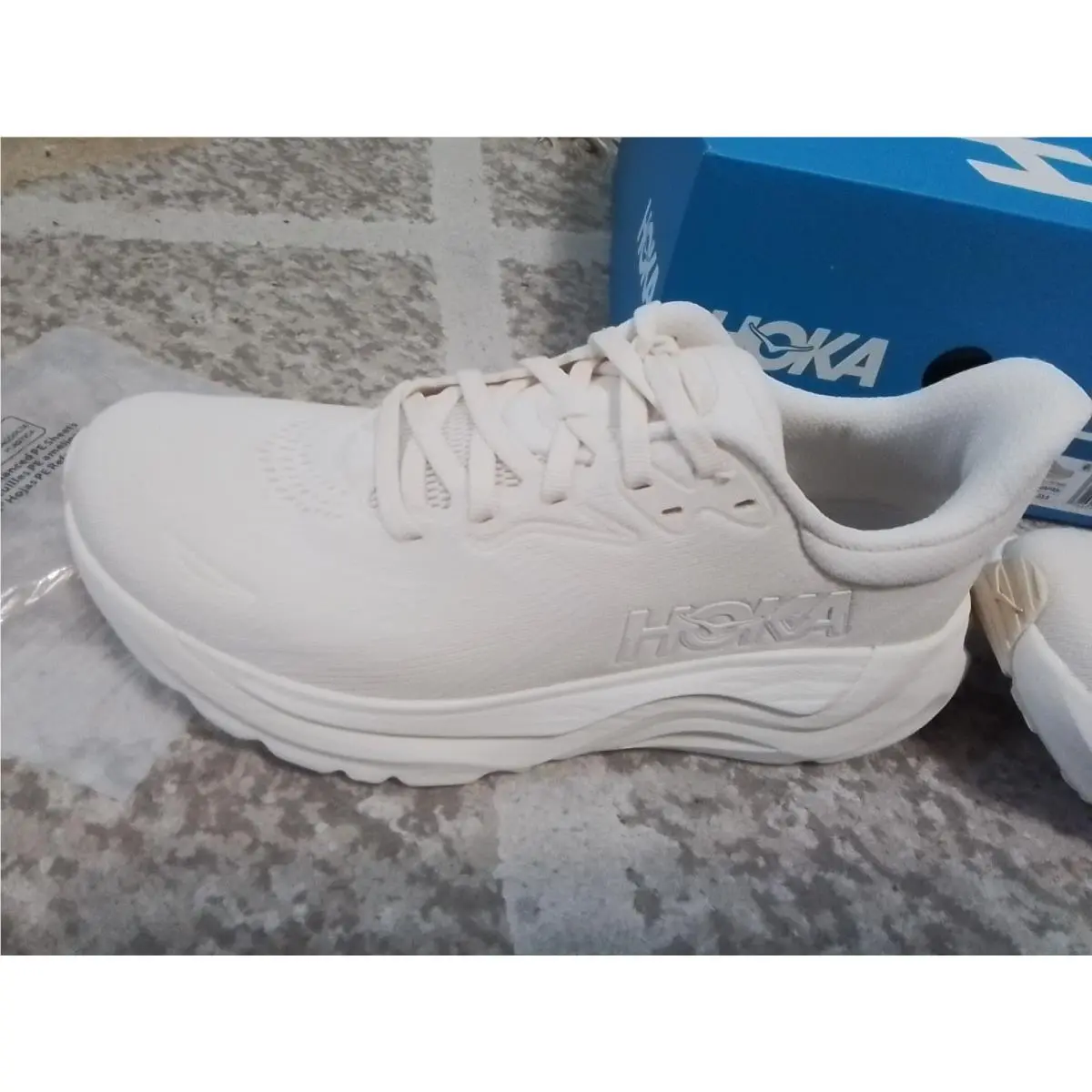 Hoka shoes - Hoka One One HOKA Arahi 8 - 1168691 - Birch/Alabaster 3
