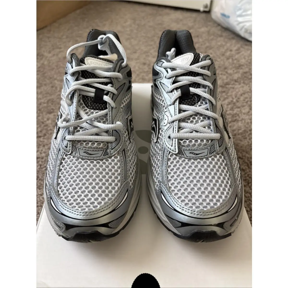 Saucony Progrid Omni 9 OG Microchip S70739-8 Men`s Size 12 Grey Black