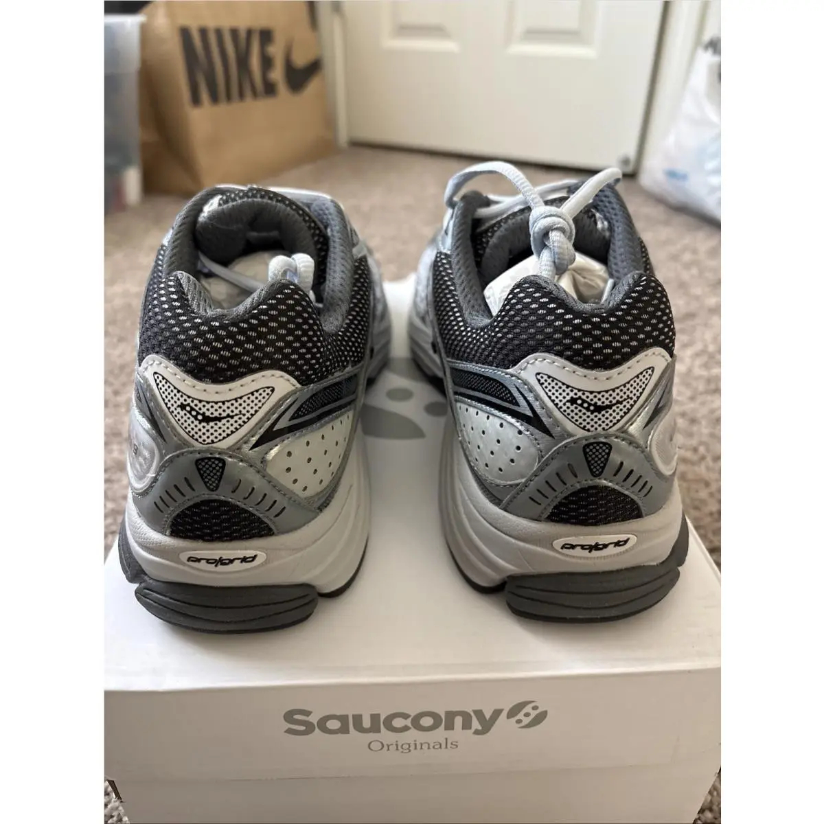 Saucony shoes - Saucony Progrid Omni 9 - Progrid Omni - S70739-8 - Gray 2