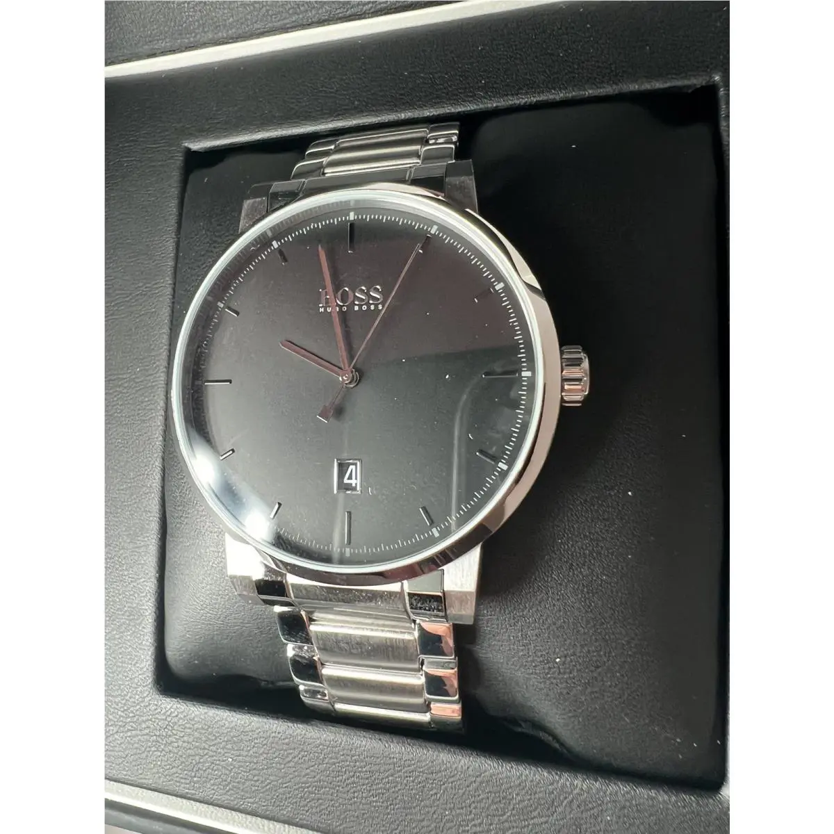 Hugo Boss Confidence Men`s Stainless Steel Black Dial Analog Watch 1513792