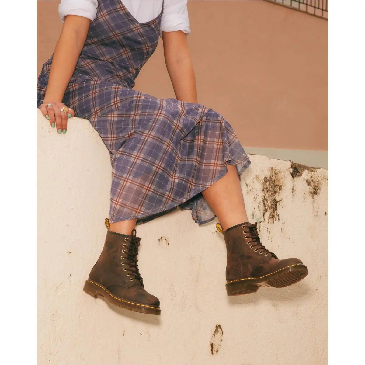 Dr. Martens shoes - 041468160219 - 041468160219 - DARK BROWN 19