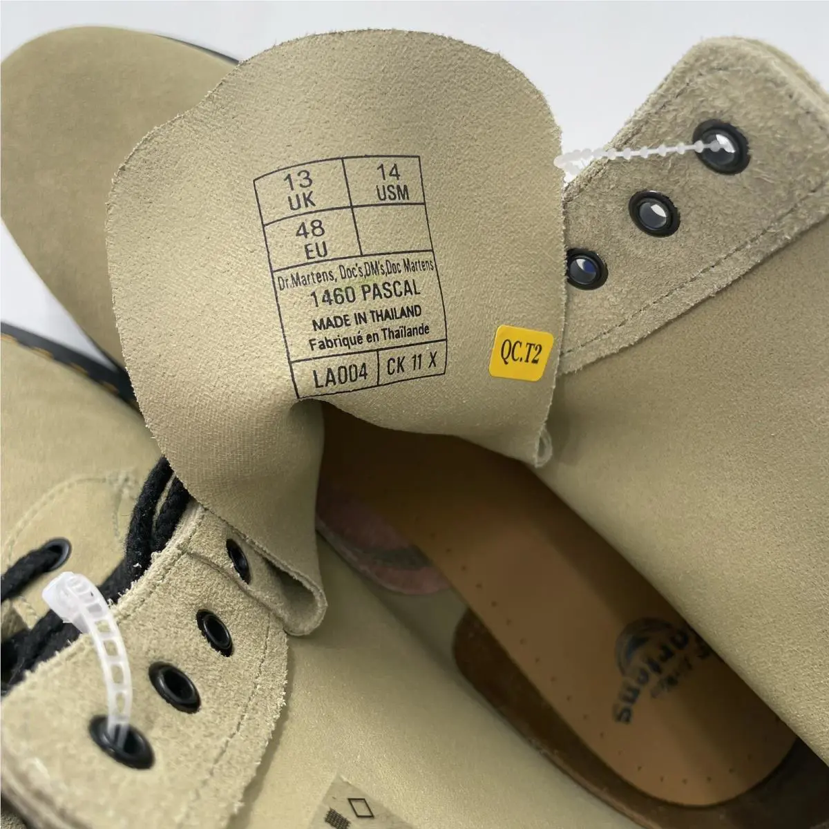 Dr. Martens shoes - Dr Martens 101 - 1460 Pascal - Beige 5