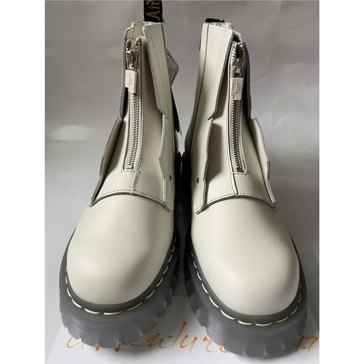 Dr. Martens shoes - Dr. Martens Pascal 1460 - Martens Pascal - 28014111 - Cream Smooth (UPC: 190665564242) 0