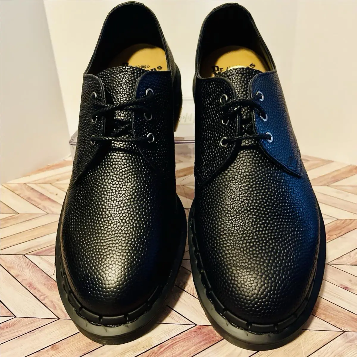 Dr. Martens shoes - Dr. Martens 1461 Pebble Grain Leather - 30960001 - Black 1