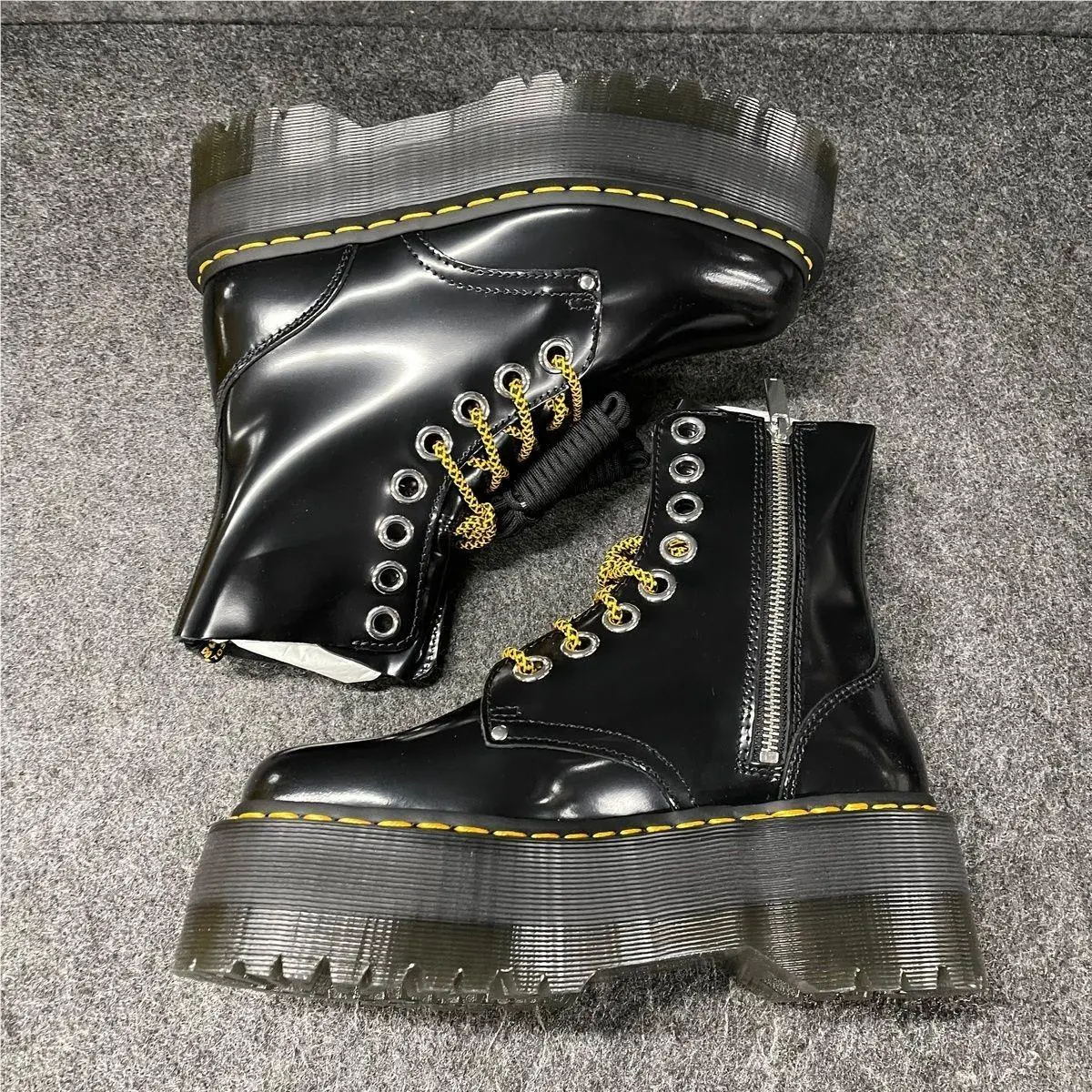 Dr. Martens shoes - vs-191778 - vs-191778 - Black (UPC: 190665316049) 0