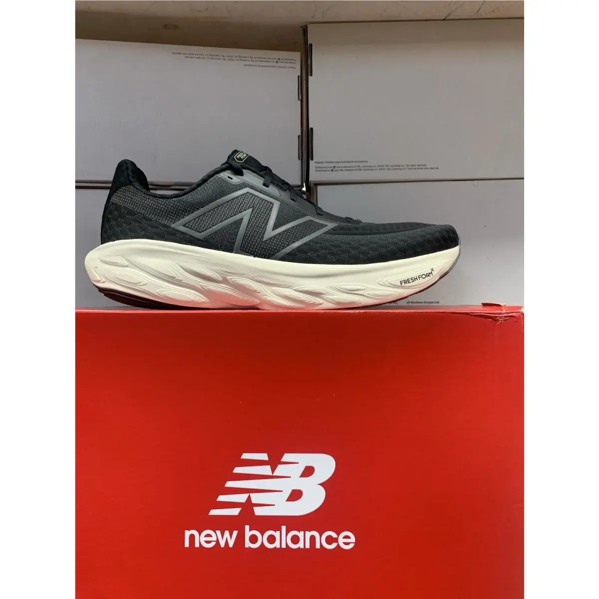 New Balance M1080B14 Men`s New 4E Wide Width Size 15 Only