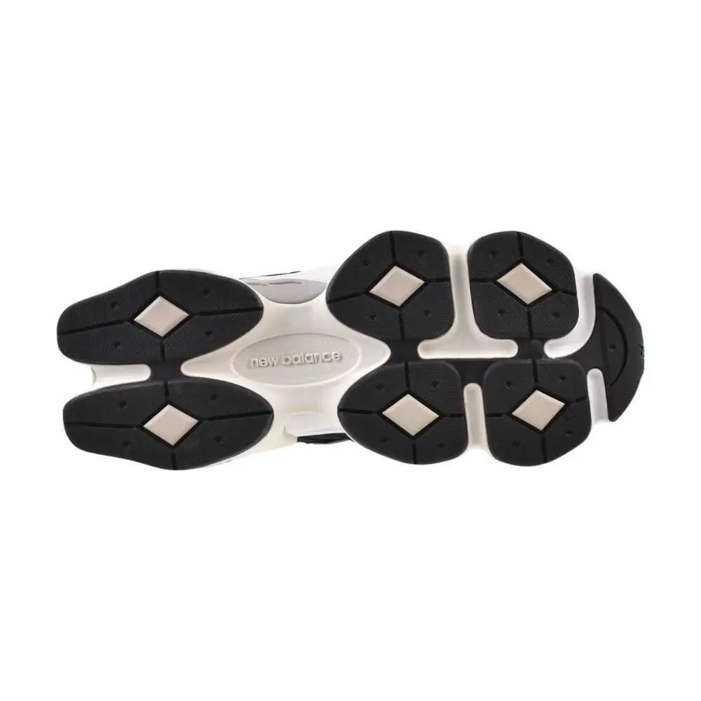 New Balance shoes - Black/Grey/White 4