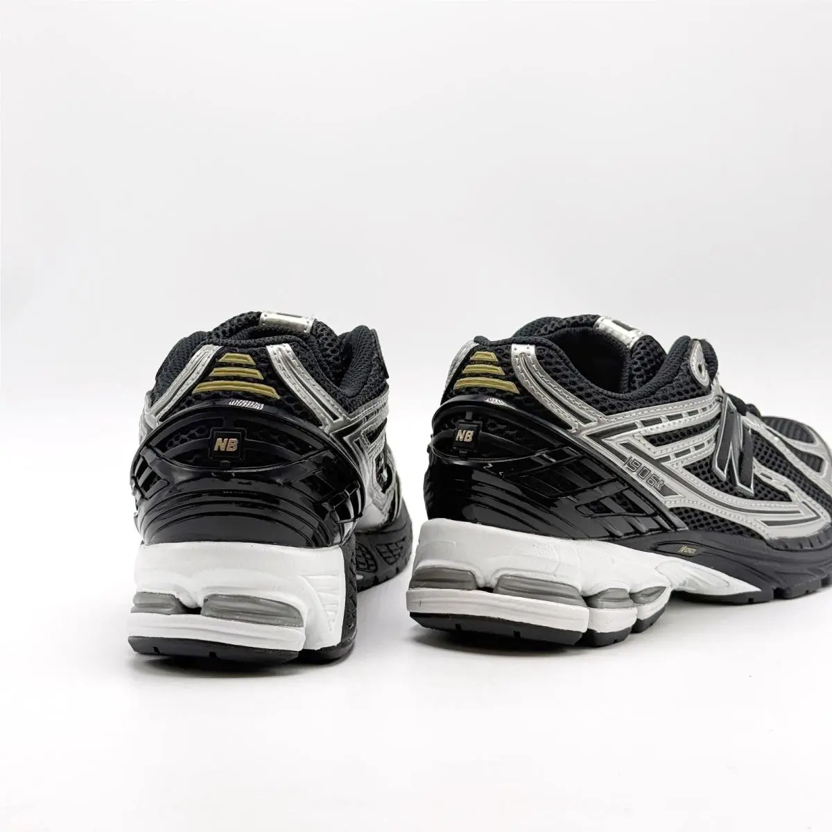 New Balance shoes - New Balance 1906R - U1906RCF - Silver 2