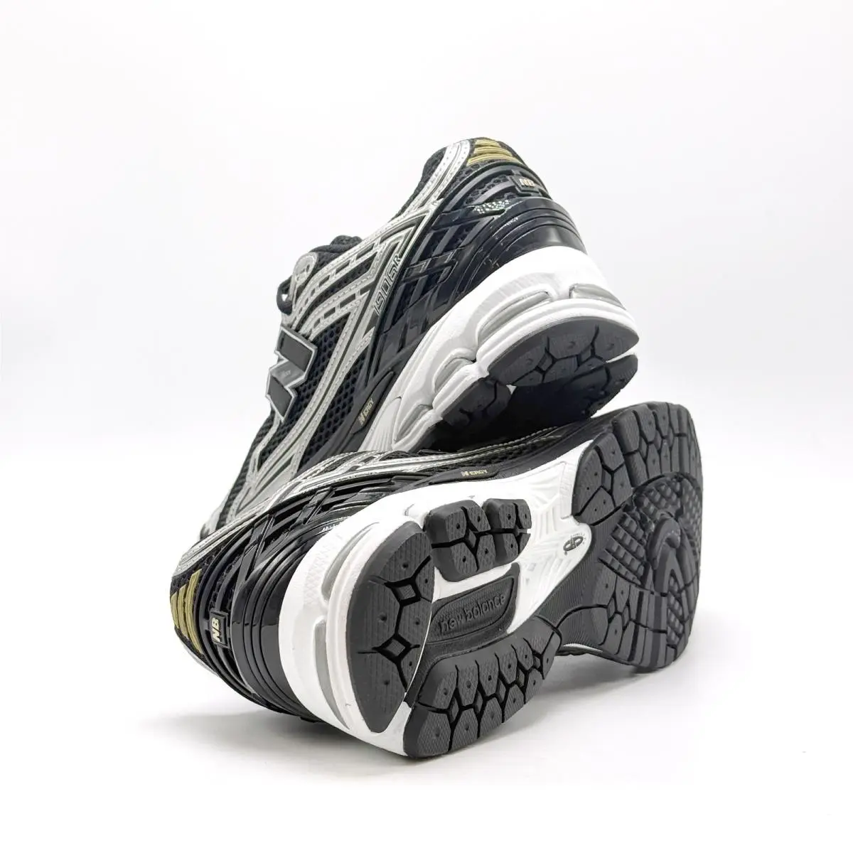 New Balance shoes - New Balance 1906R - U1906RCF - Silver 3